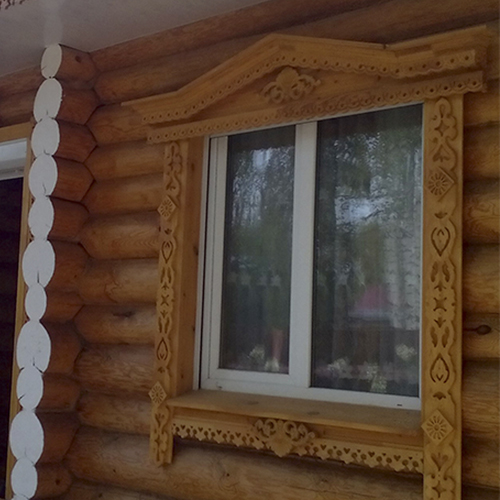 Деревянные наличники на пластиковые окна от компании Резной Дар по разумной цене